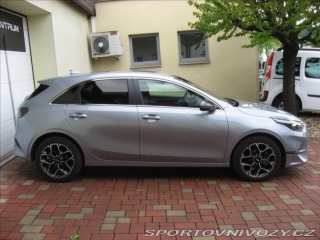 Kia Ostatní modely Ceed 1,5 T-GDI 160PS  Edice 30 2024