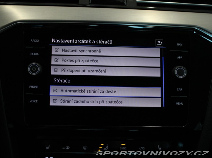Volkswagen Ostatní modely Passat 2,0 TDi 147kW 4M R-line I 2025