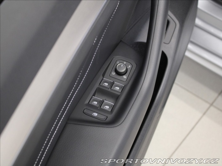 Volkswagen Ostatní modely Passat 2,0 TDi 147kW 4M R-line I 2025