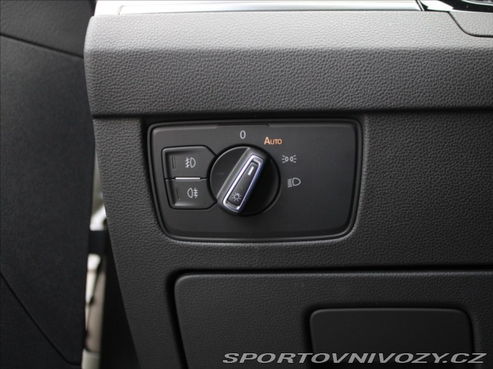 Volkswagen Ostatní modely Passat 2,0 TDi 147kW 4M R-line I 2025