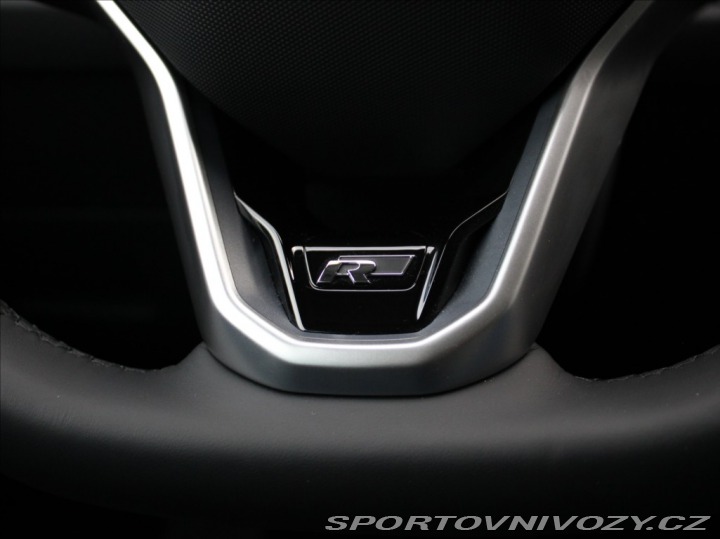 Volkswagen Ostatní modely Passat 2,0 TDi 147kW 4M R-line I 2025