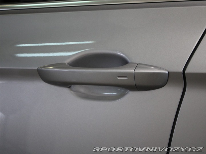 Volkswagen Ostatní modely Passat 2,0 TDi 147kW 4M R-line I 2025
