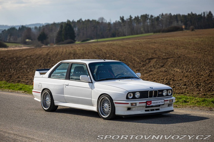 BMW M3 E30 M3 1987