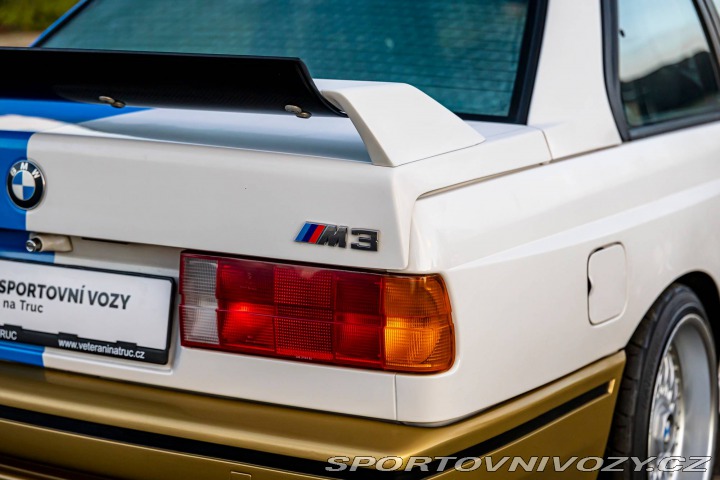 BMW M3 E30 M3 1987