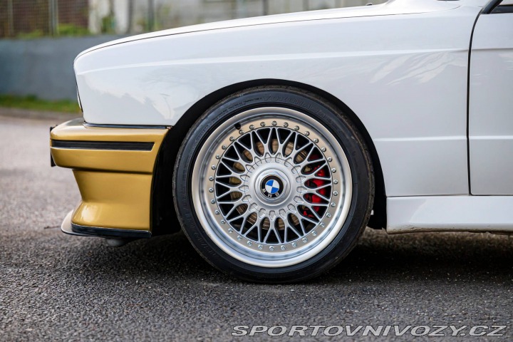 BMW M3 E30 M3 1987