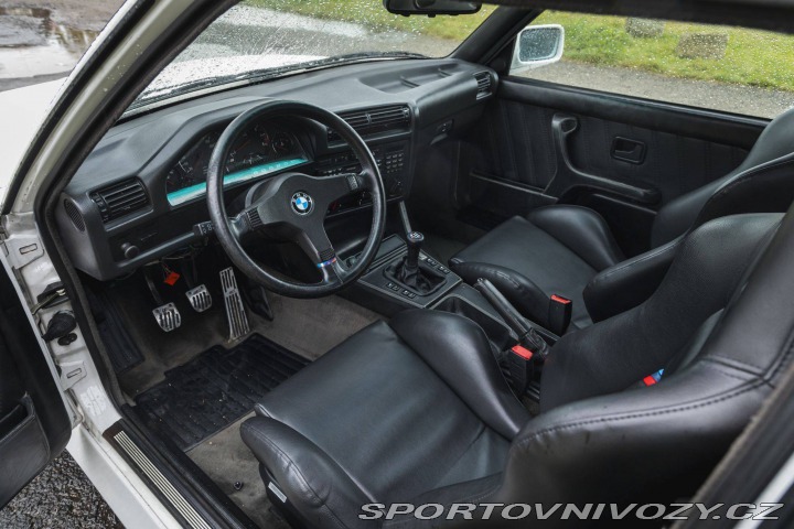 BMW M3 E30 M3 1987