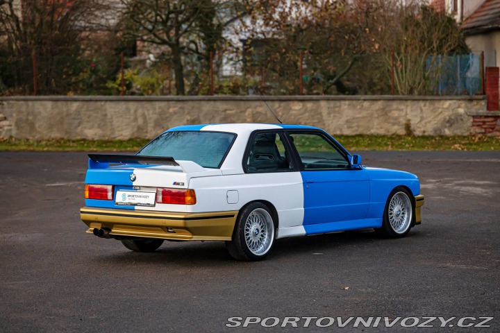 BMW M3 E30 M3 1987