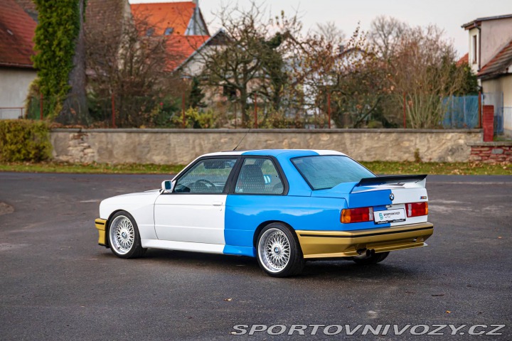 BMW M3 E30 M3 1987