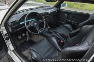 BMW M3 E30 M3 1987