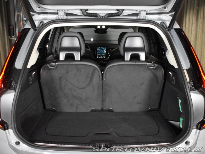Volvo Ostatní modely XC90 2,0 T8 AWD Plus Bright P 2025