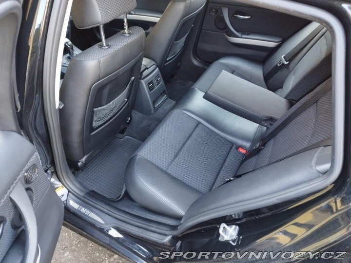 BMW 3 3,0 E91 LCI 325d 2012