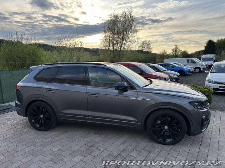 Volkswagen Ostatní modely Touareg 4,0TDI 310kw R-Line TAŽNÉ 2019