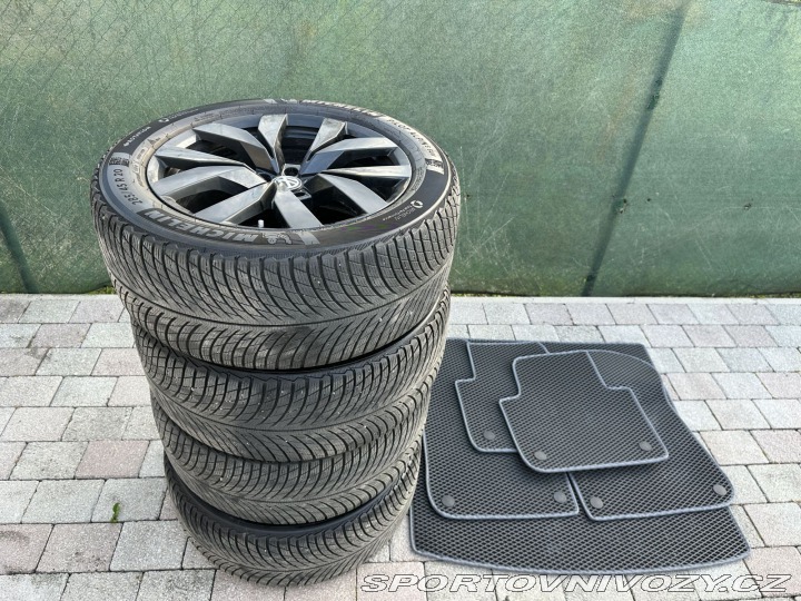 Volkswagen Ostatní modely Touareg 4,0TDI 310kw R-Line TAŽNÉ 2019