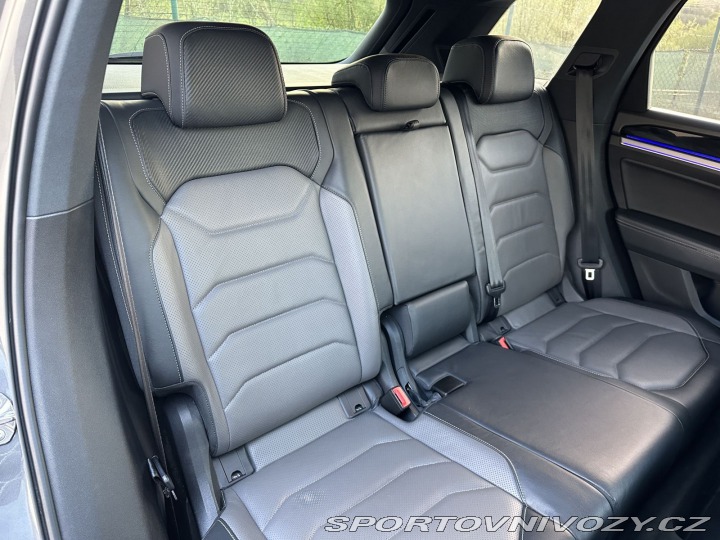 Volkswagen Ostatní modely Touareg 4,0TDI 310kw R-Line TAŽNÉ 2019