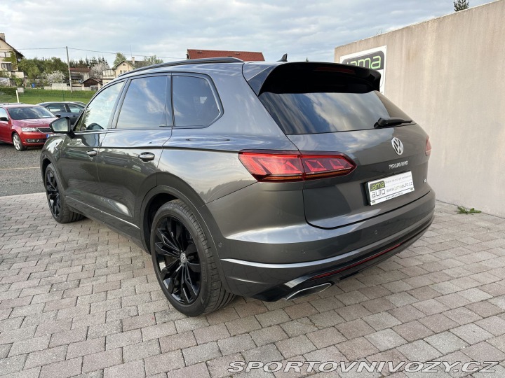 Volkswagen Ostatní modely Touareg 4,0TDI 310kw R-Line TAŽNÉ 2019