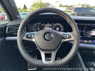 Volkswagen Ostatní modely Touareg 4,0TDI 310kw R-Line TAŽNÉ 2019