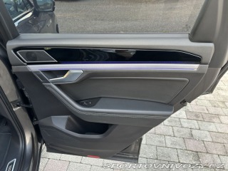 Volkswagen Ostatní modely Touareg 4,0TDI 310kw R-Line TAŽNÉ 2019