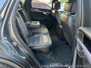 Volkswagen Ostatní modely Touareg 4,0TDI 310kw R-Line TAŽNÉ 2019