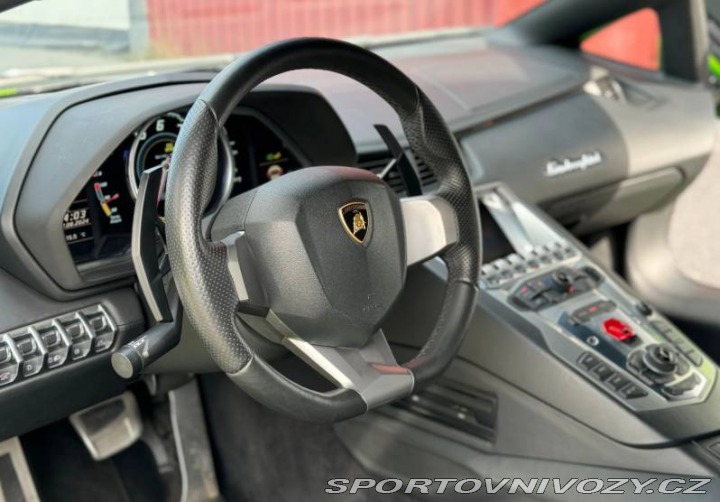 Lamborghini Aventador LP 700-4 2012