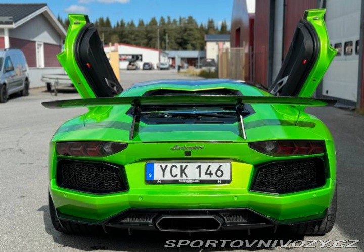 Lamborghini Aventador LP 700-4 2012