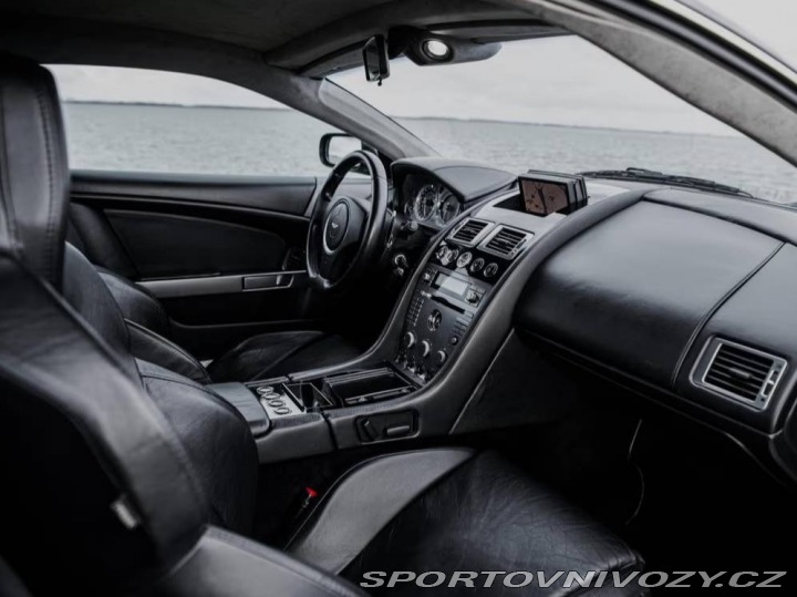 Aston Martin DB9 5.9 V12 2005