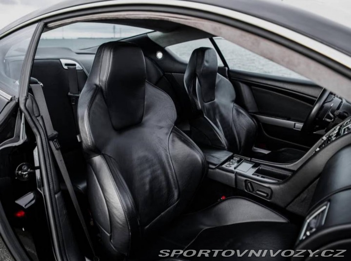 Aston Martin DB9 5.9 V12 2005