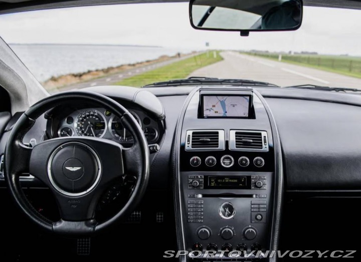 Aston Martin DB9 5.9 V12 2005