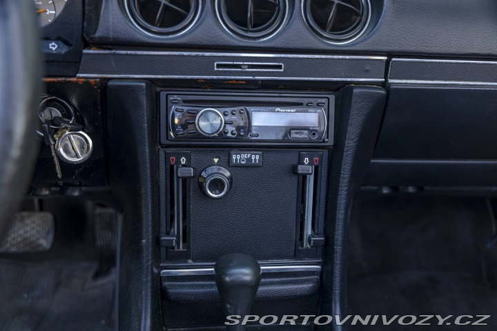 Mercedes-Benz SL SL350 1974
