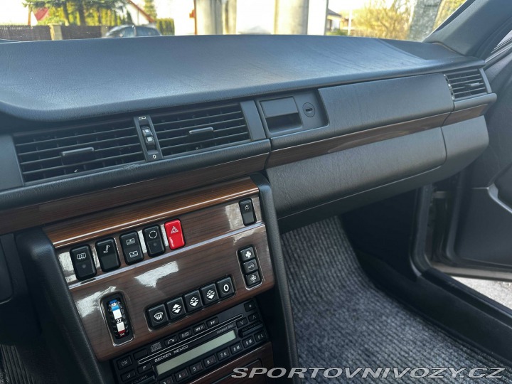 Mercedes-Benz C 300CE W124 1989
