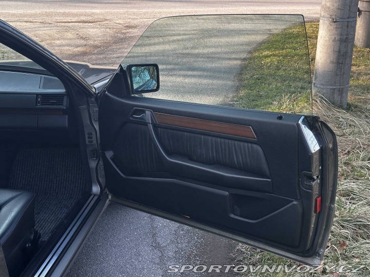 Mercedes-Benz C 300CE W124 1989