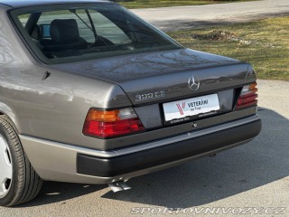 Mercedes-Benz C 300CE W124 1989
