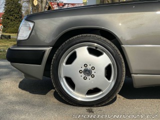 Mercedes-Benz C 300CE W124 1989