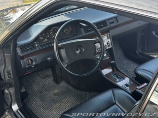 Mercedes-Benz C 300CE W124 1989