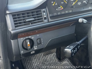 Mercedes-Benz C 300CE W124 1989