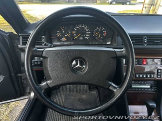 Mercedes-Benz C 300CE W124 1989