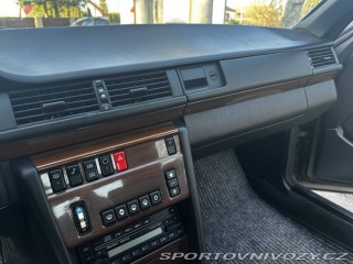 Mercedes-Benz C 300CE W124 1989