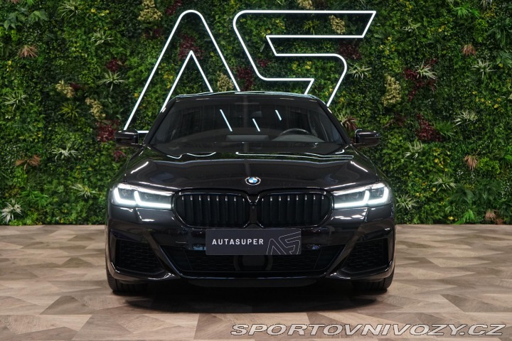 BMW 5 M550ix 390kW H/K Tažné 36 2021