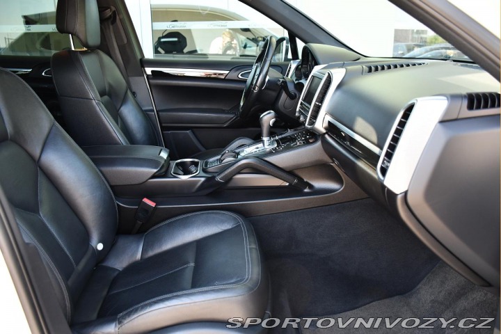 Porsche Cayenne 3.0 V6 NAVI 2011