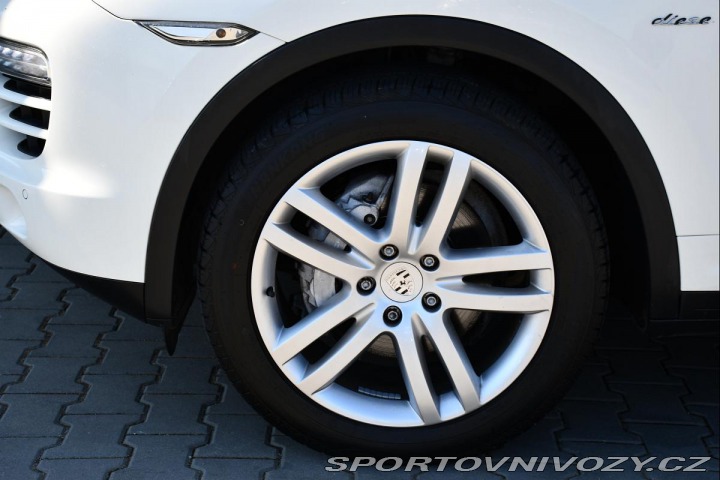 Porsche Cayenne 3.0 V6 NAVI 2011