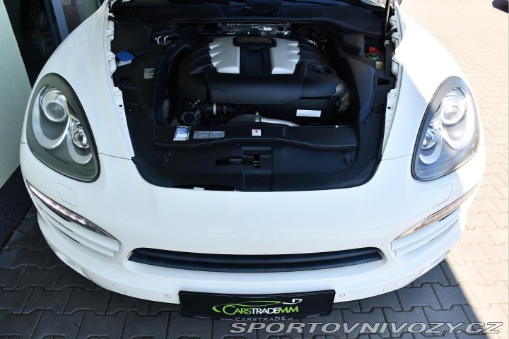 Porsche Cayenne 3.0 V6 NAVI 2011