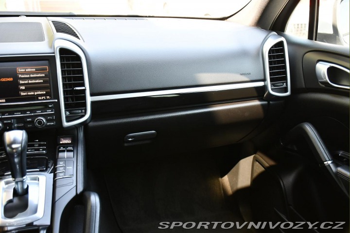 Porsche Cayenne 3.0 V6 NAVI 2011
