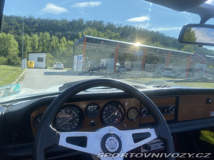 Fiat 124 Spider 2,0 / 77 Kw 1977
