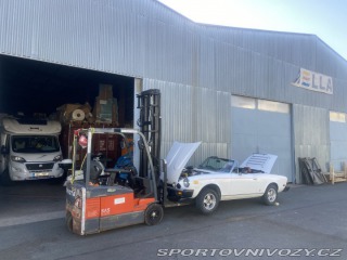 Fiat 124 Spider 2,0 aut 1977