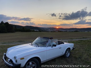Fiat 124 Spider 2,0 aut 1977