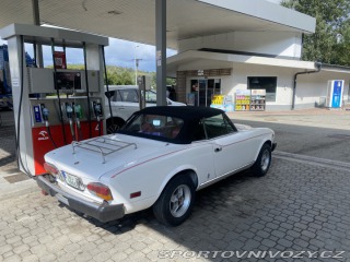 Fiat 124 Spider 2,0 aut 1977