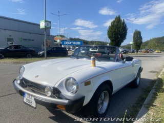 Fiat 124 Spider 2,0 aut 1977