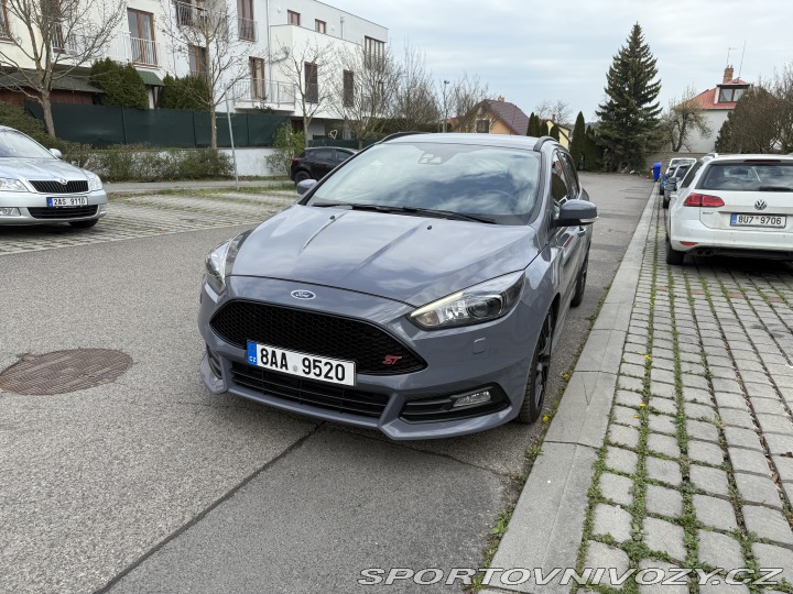 Ford Focus ST  2016