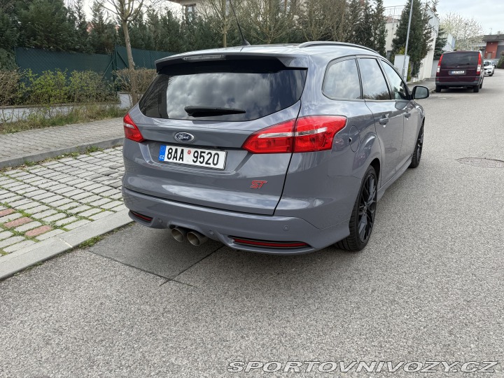 Ford Focus ST  2016