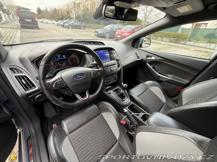 Ford Focus ST  2016