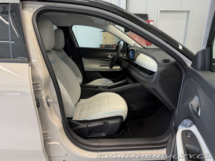 Fiat 600 La Prima BEV 54kWh 156k 2025